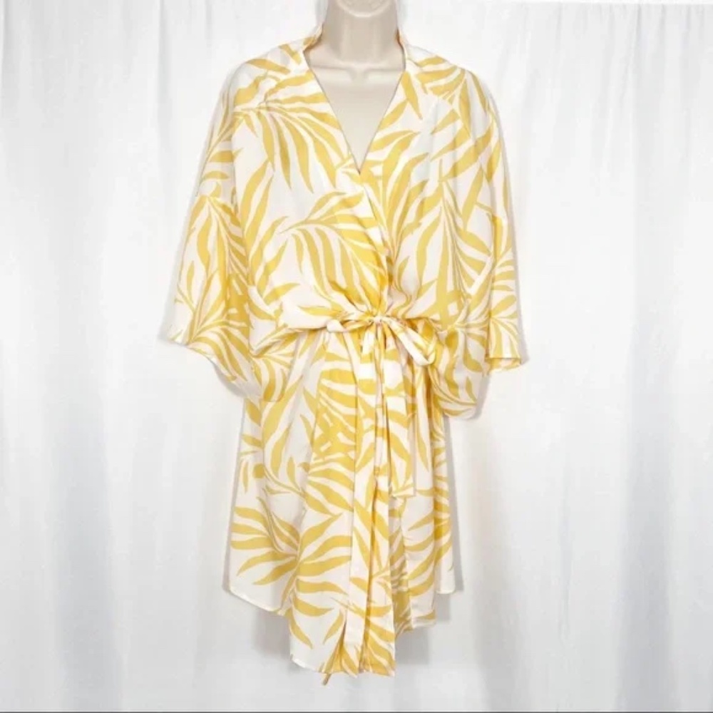 Anthropologie Magnolia Luxe Kimono Robe